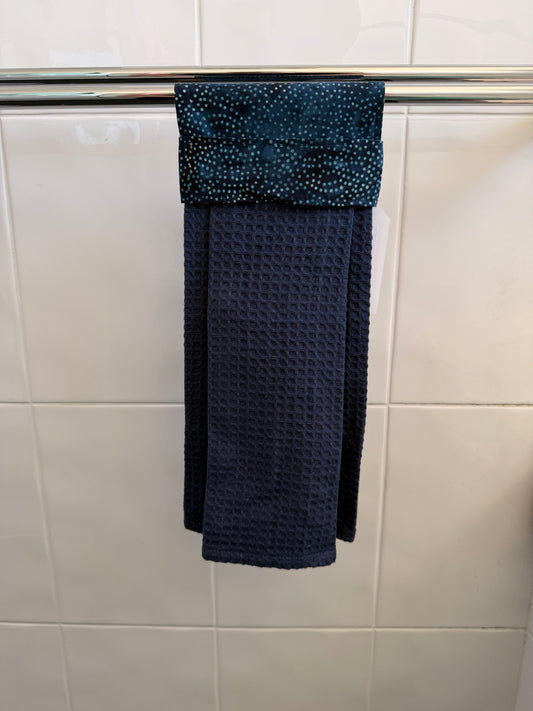 Hanging Tea Towel for Kitchen & Bathroom