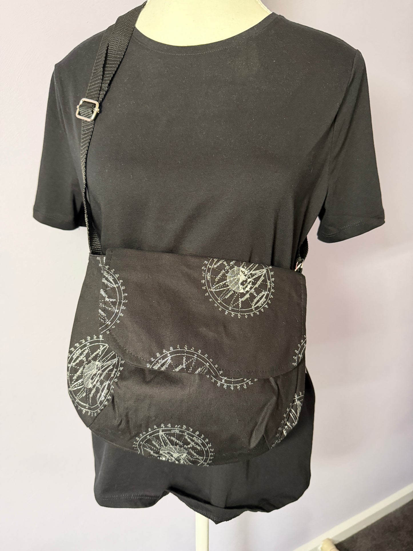Everyday Crossbody Bag for Your Essentials