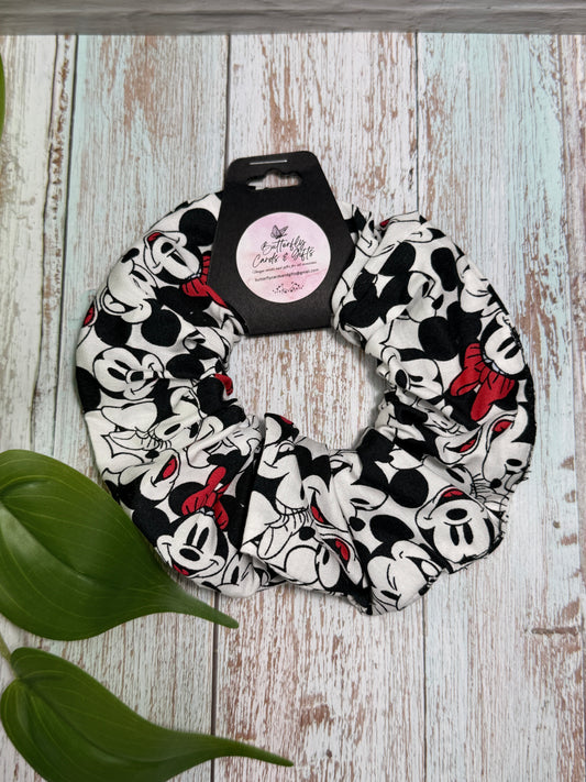 Scrunchies (Hair Ties For All Hair Types)