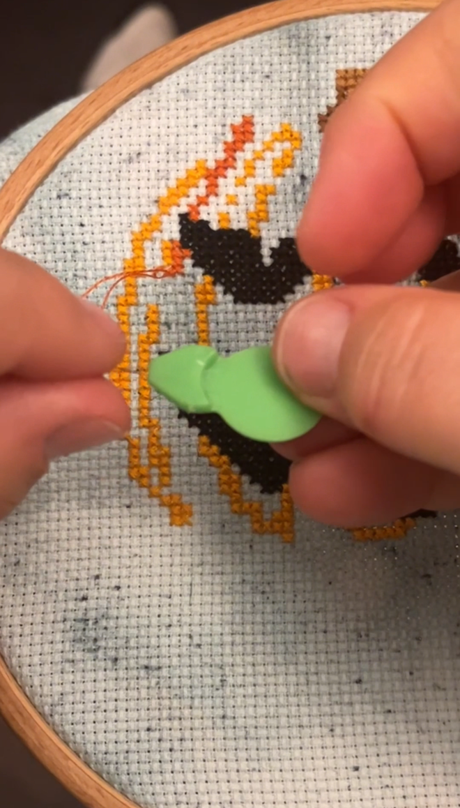 Long Loop Needle Threaders for Cross Stitch & Thread Chicken